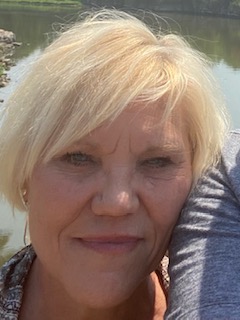 Laura Johnson-Newell